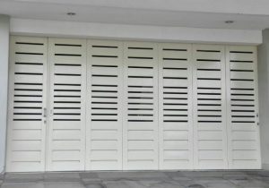 Pintu Garasi Besi Bagus
