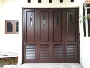 Pintu Garasi Besi